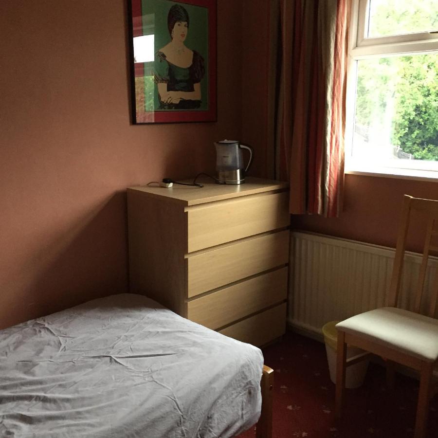 Hotel 5 Ravenhurst Drive 월솔 외부 사진